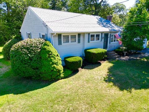 8 Oak St Foxboro MA 02035