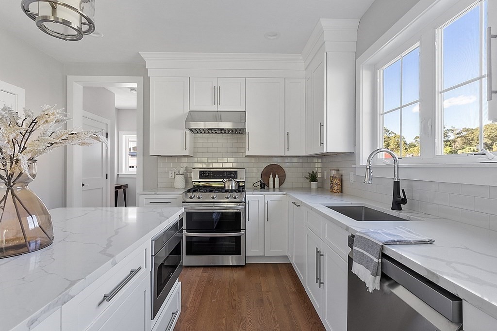 9 Sawgrass Circle 9