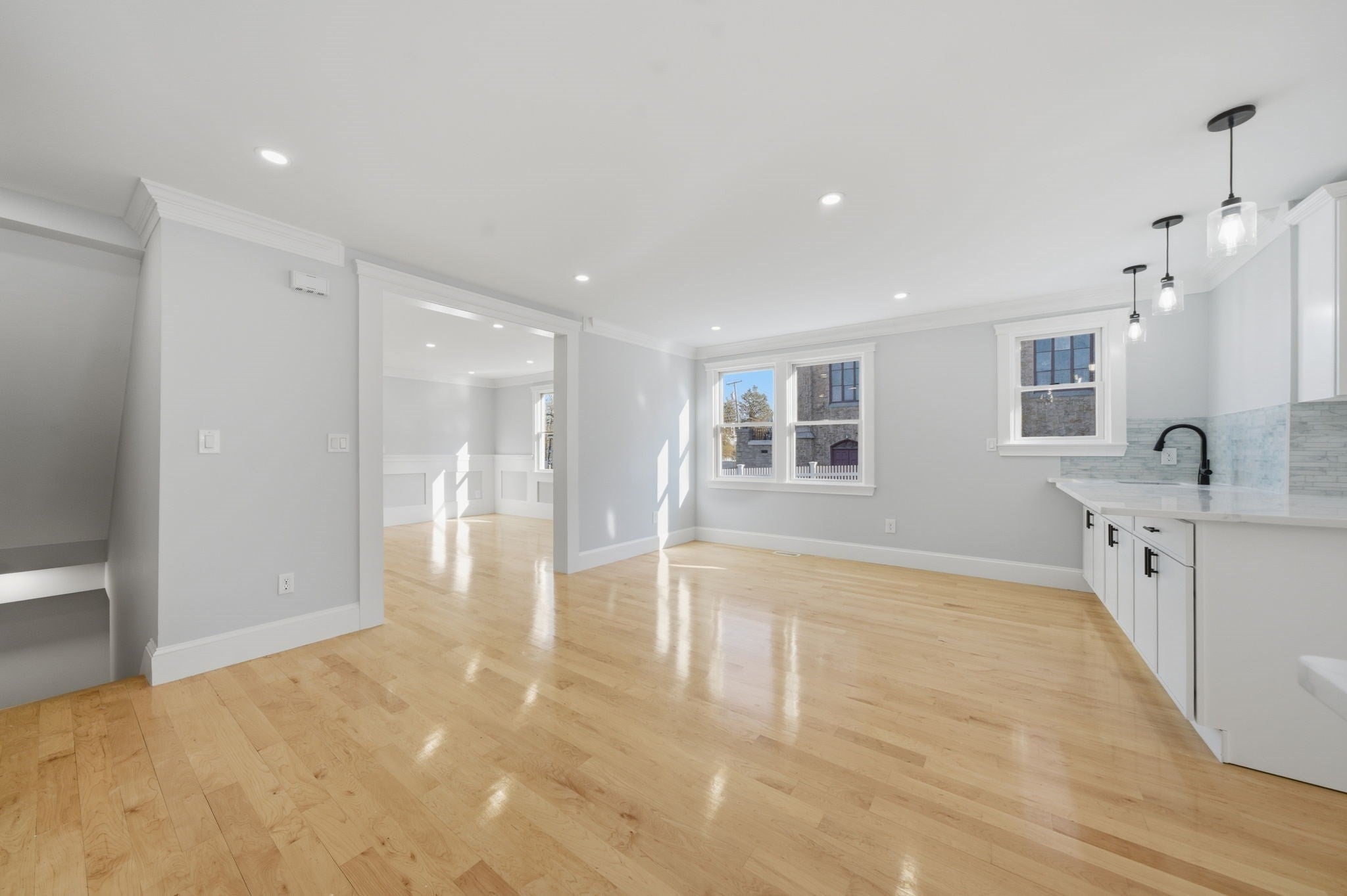442 High St, Dedham, MA Photo #5
