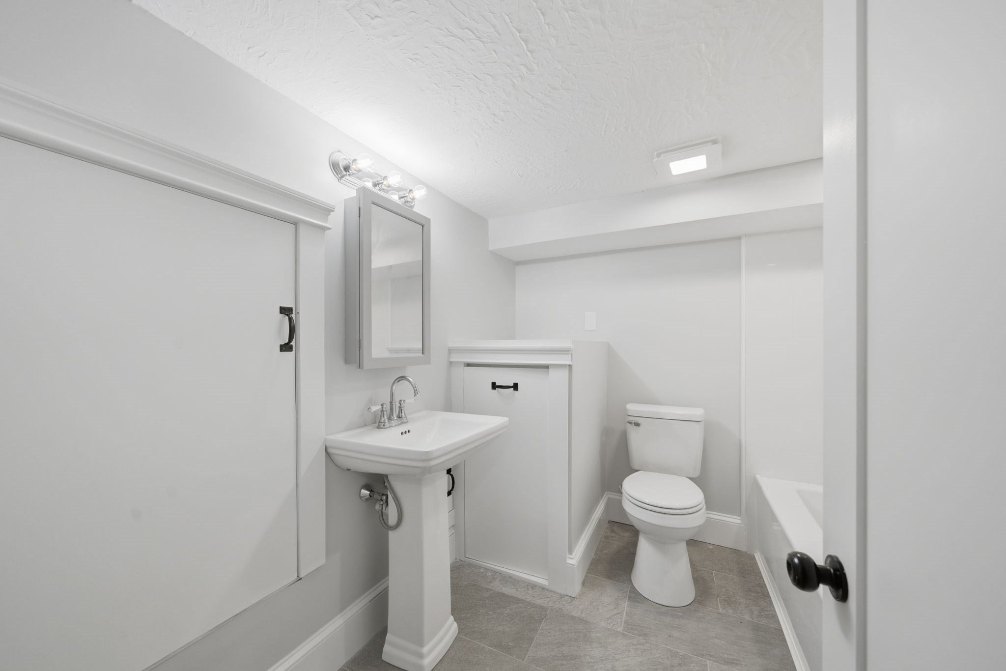 442 High St, Dedham, MA Photo #21