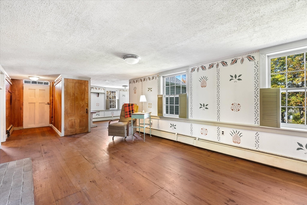 5 Carpenter Hill Rd