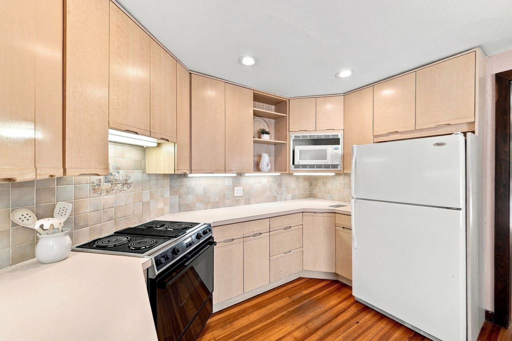 5 Ticehurst Lane, Marblehead, MA Photo #13