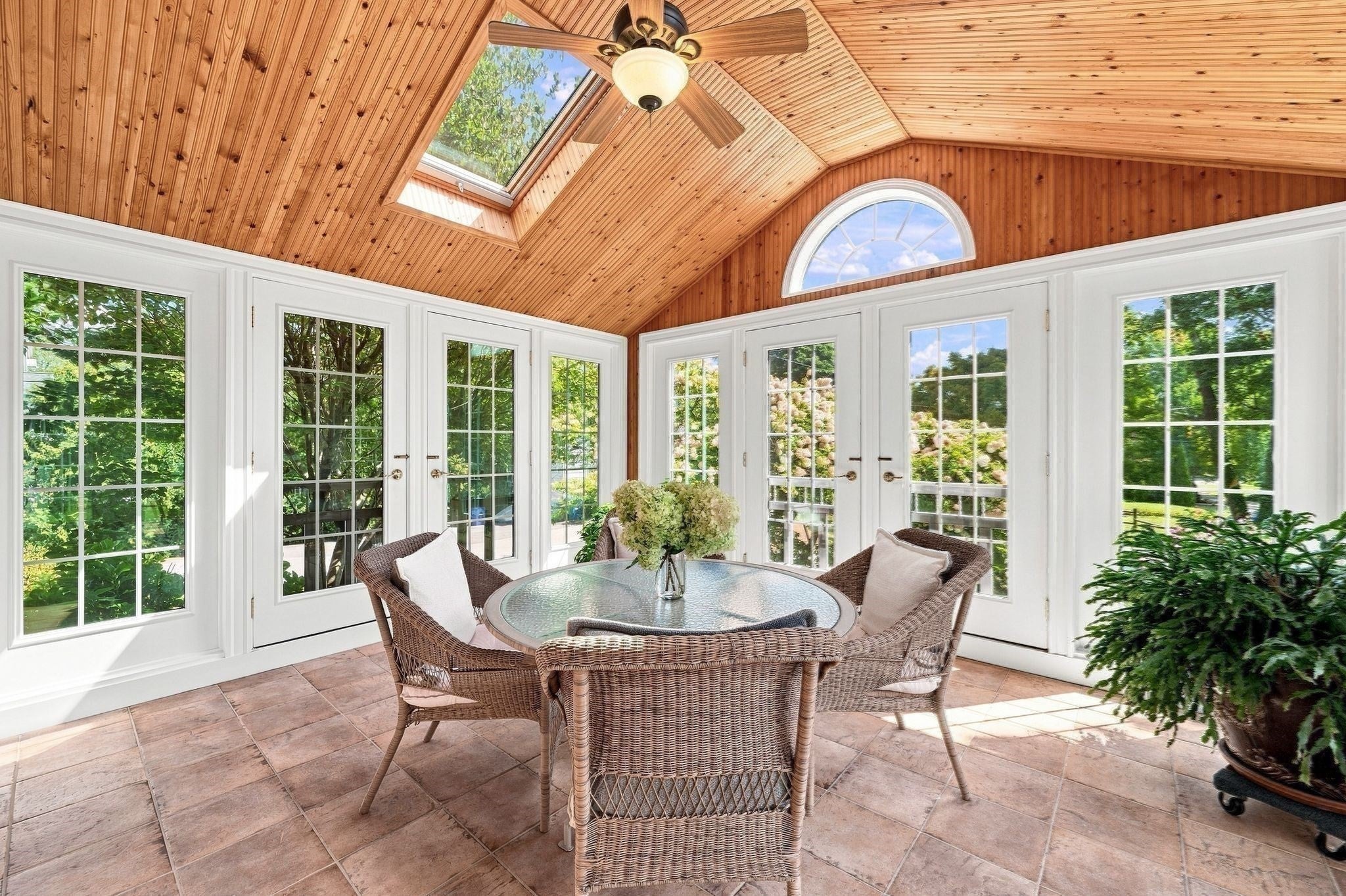 5 Ticehurst Lane, Marblehead, MA Photo #8