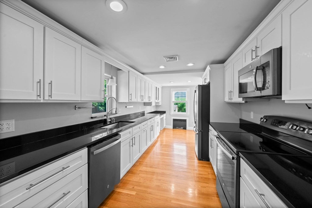 35 Malden St, Quincy, MA, 35 Malden St, Quincy, MA Photo #5