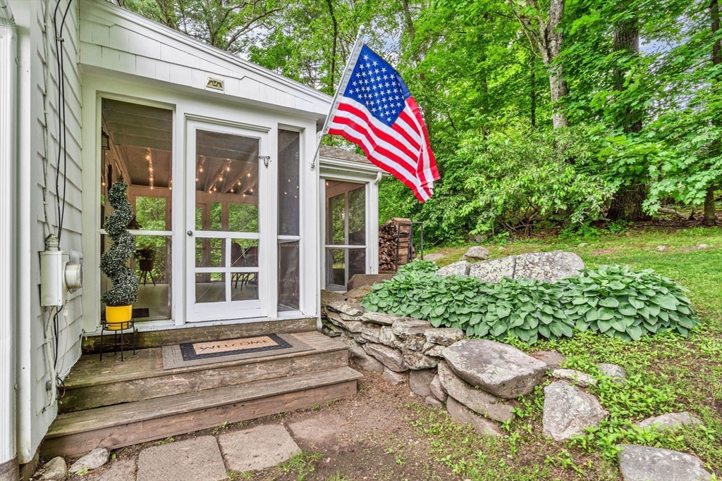 23 Cherokee Road