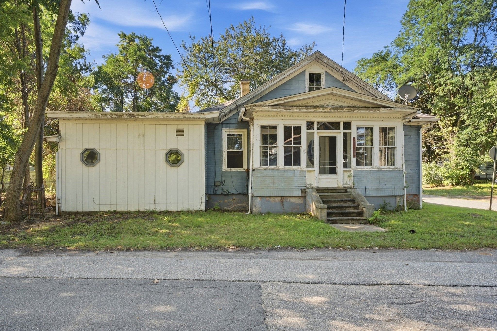 Photo of 26 Fairmont Street, Chicopee, MA