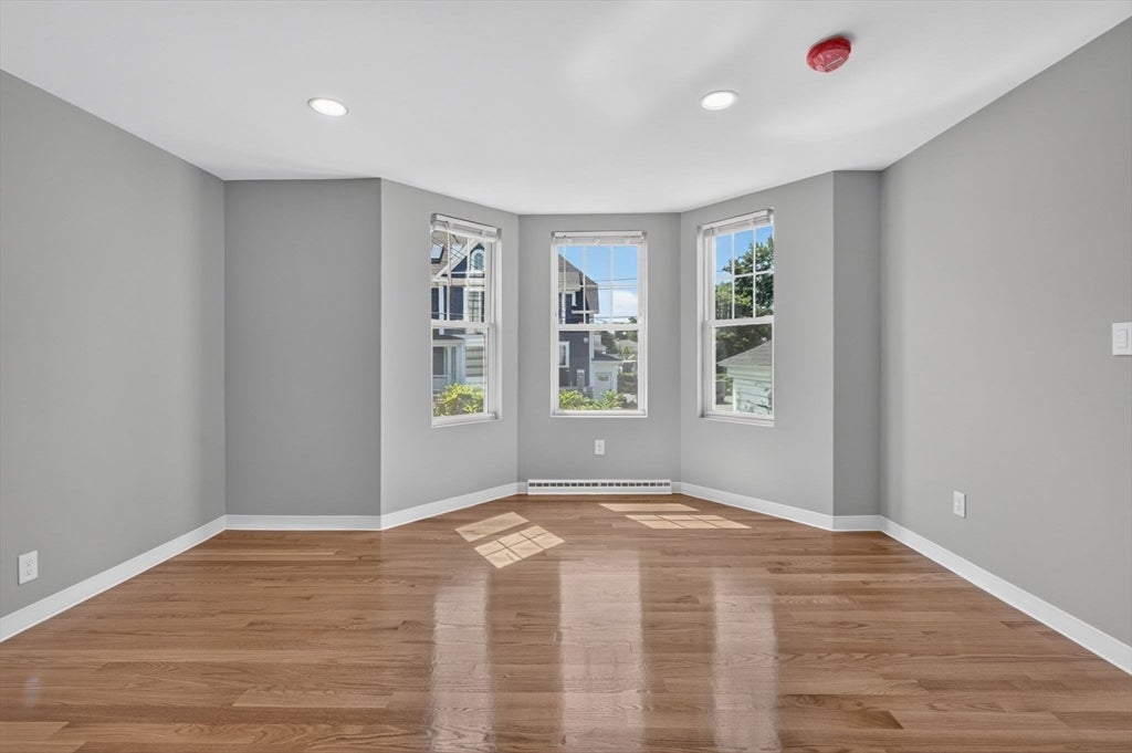 311 Central St #1, Saugus, MA, 311 Central St #1, Saugus, MA Photo #2