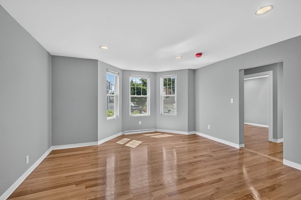 311 Central St #1, Saugus, MA, 311 Central St #1, Saugus, MA Photo #3