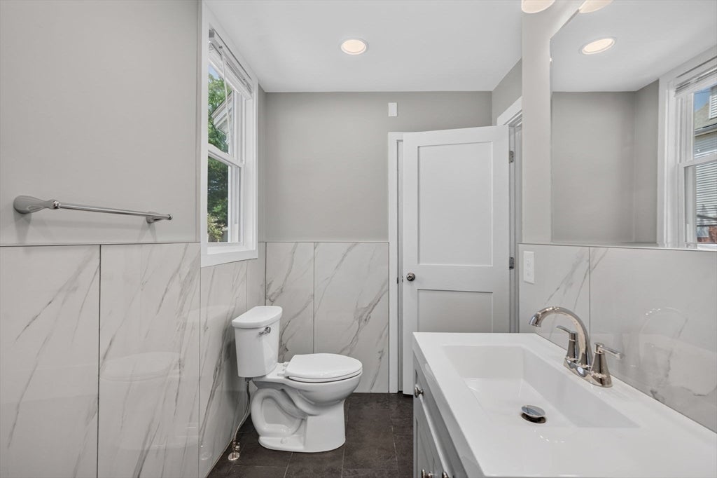 311 Central St #1, Saugus, MA, 311 Central St #1, Saugus, MA Photo #11