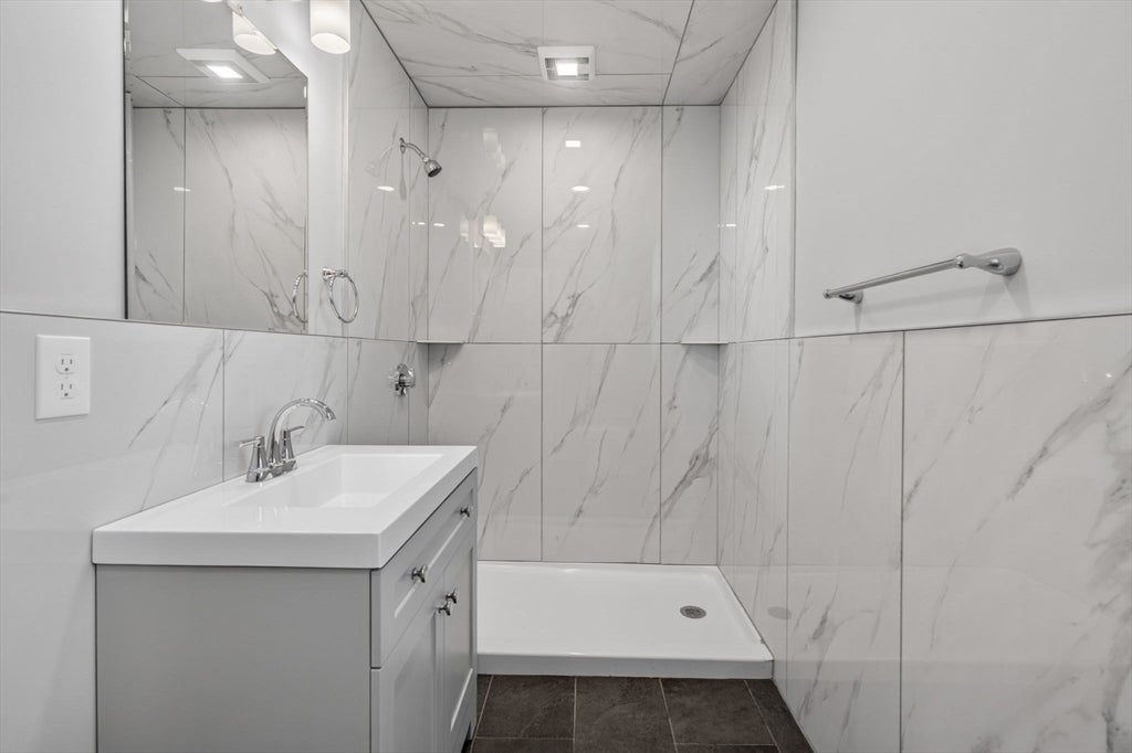 311 Central St #1, Saugus, MA, 311 Central St #1, Saugus, MA Photo #12