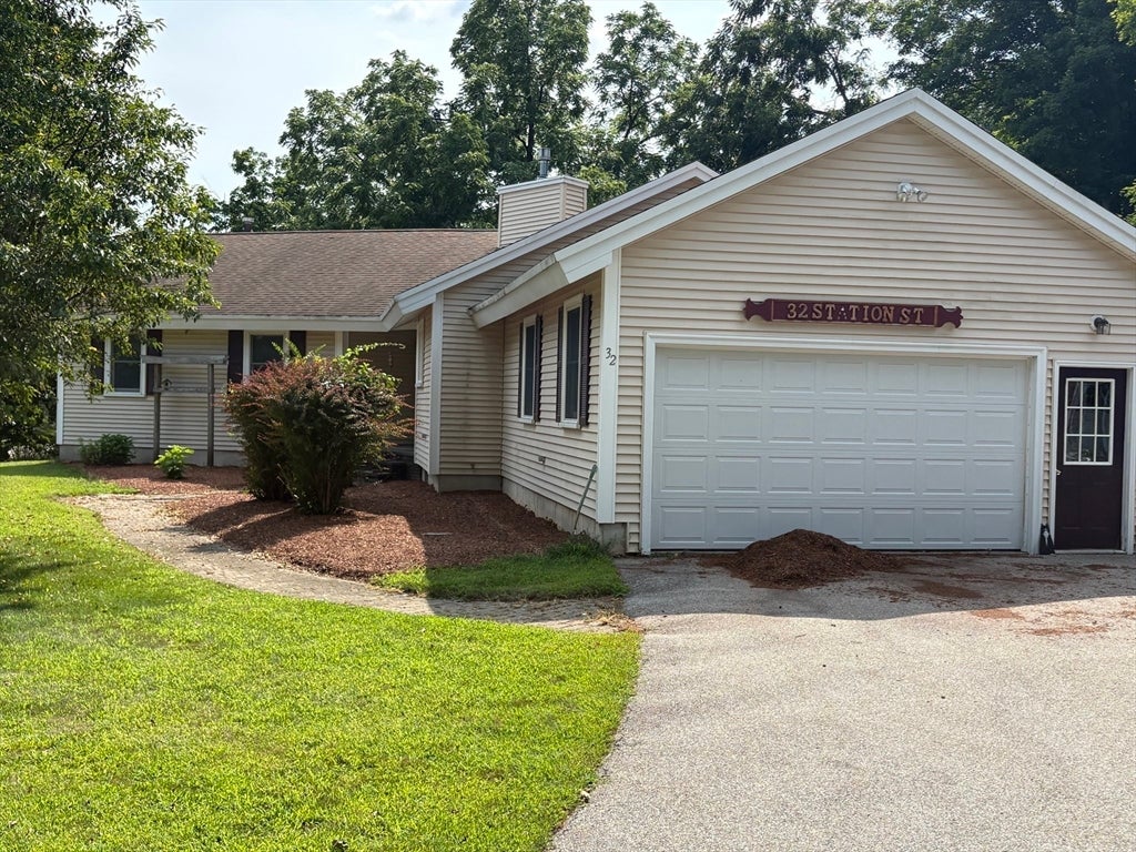 32 Station Ave, Upton, MA Photo #2