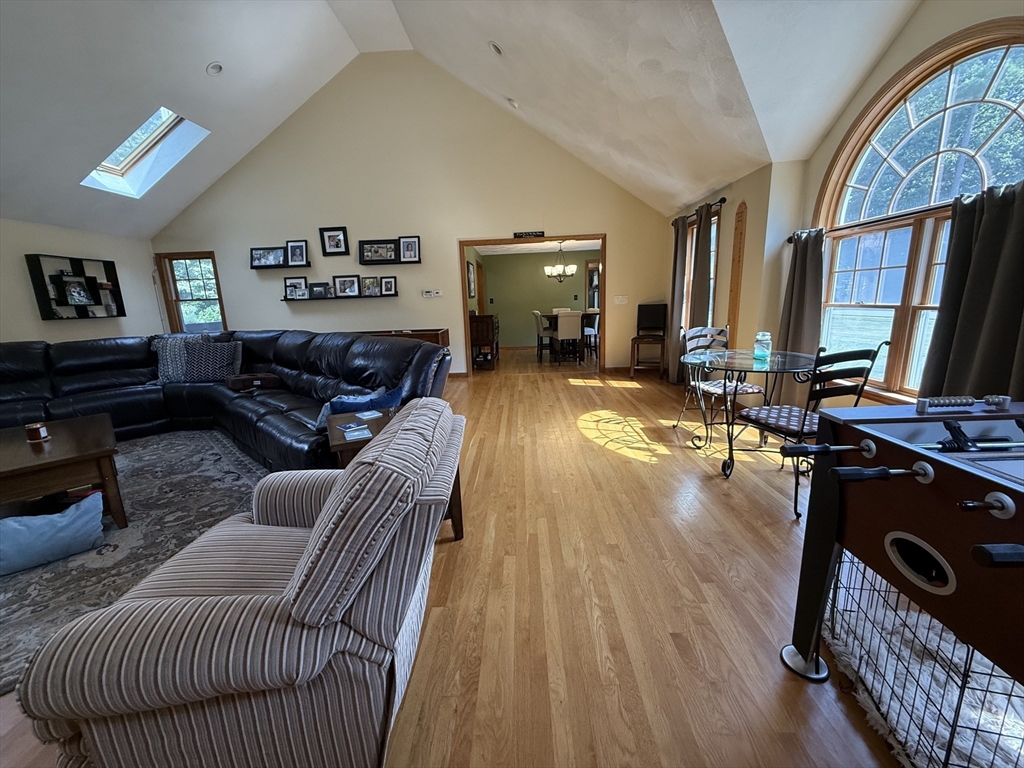 62 Sequoia Dr