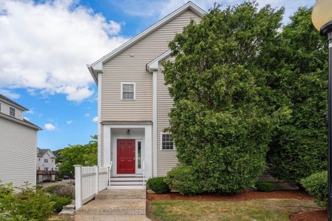 Photo of 555 Main St #6, Woburn, MA 01801 (MLS # 73542005)