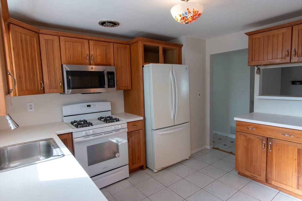 34 Cottage Grove Ave