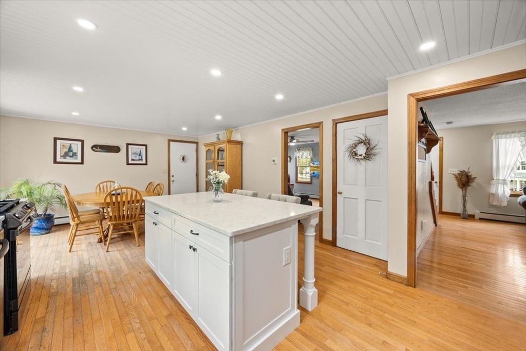 34 Windsor Way, Mashpee, MA Photo #15