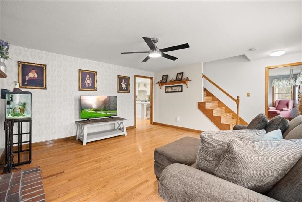 34 Windsor Way, Mashpee, MA Photo #22