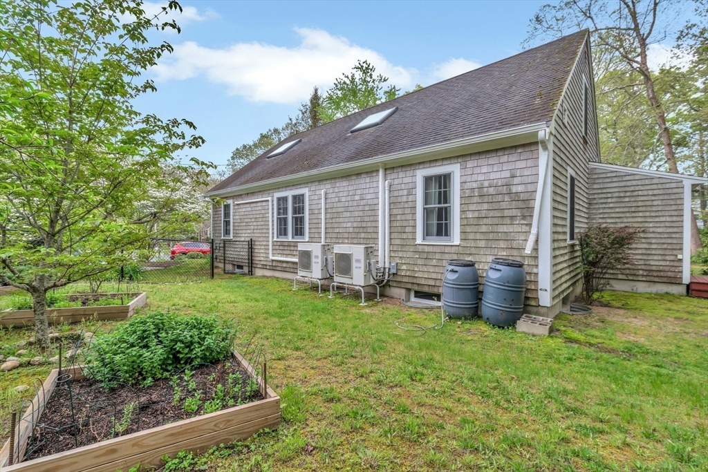 12 Maple Lane