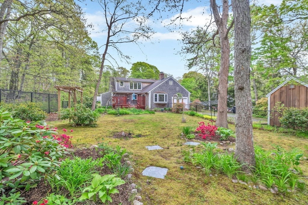 12 Maple Lane