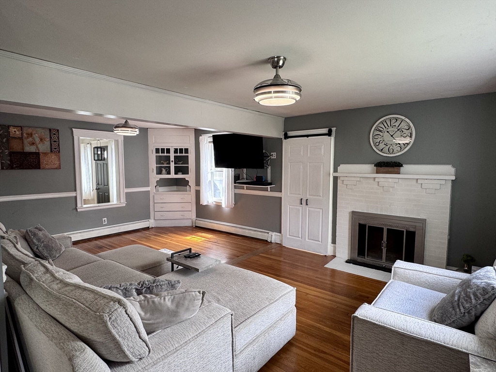 12 Palmer Ave, Saugus, MA Photo #6
