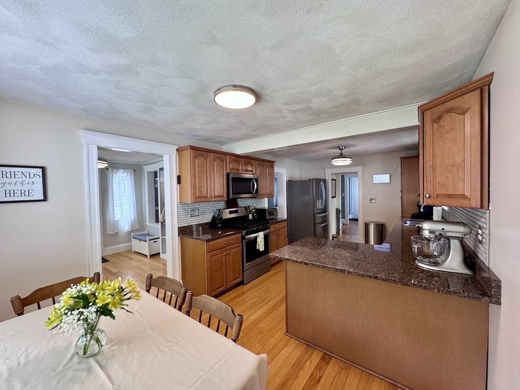 12 Palmer Ave, Saugus, MA Photo #10