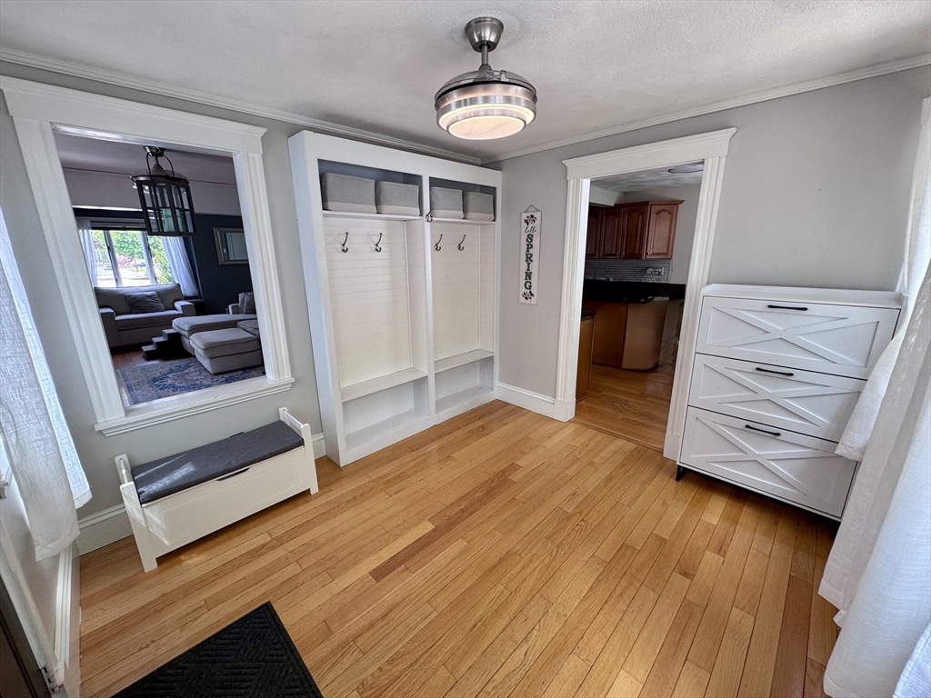 12 Palmer Ave, Saugus, MA Photo #19