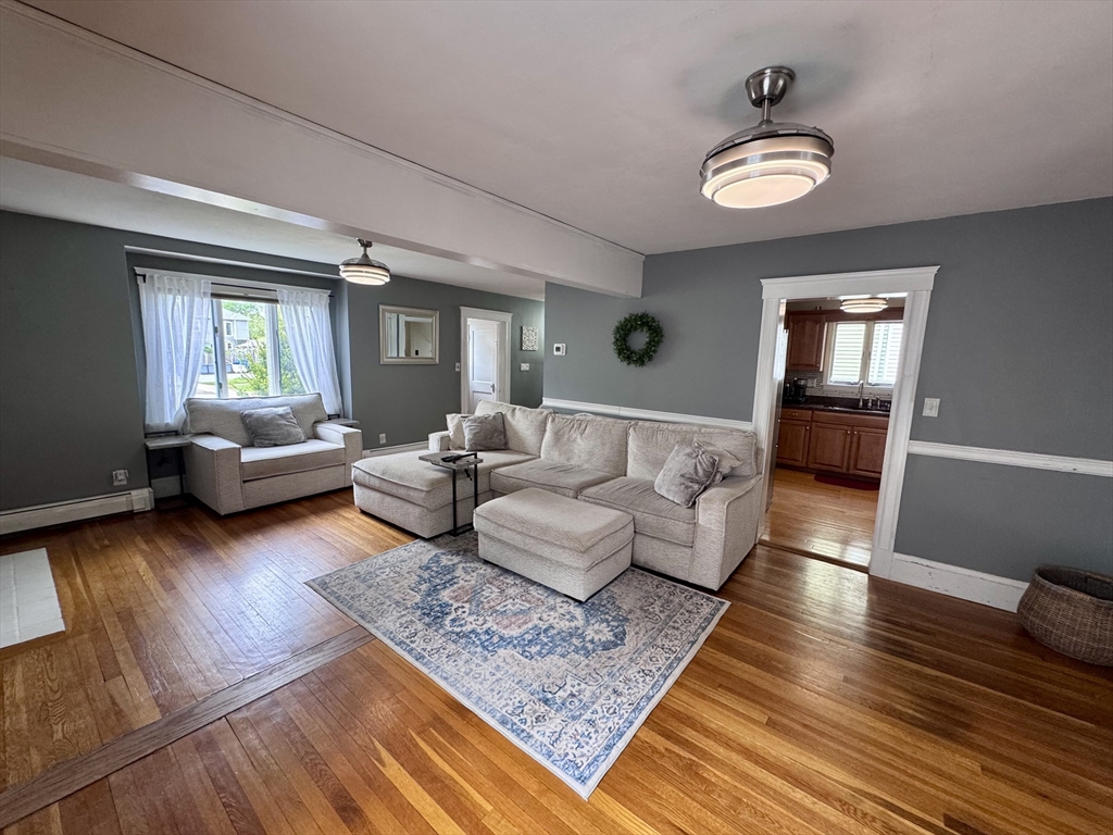 12 Palmer Ave, Saugus, MA Photo #4