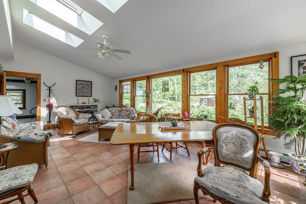 52 Searle Rd