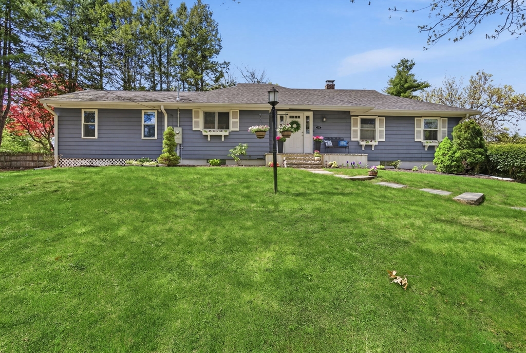 34 Homestead Rd, Lynnfield, MA Photo #1