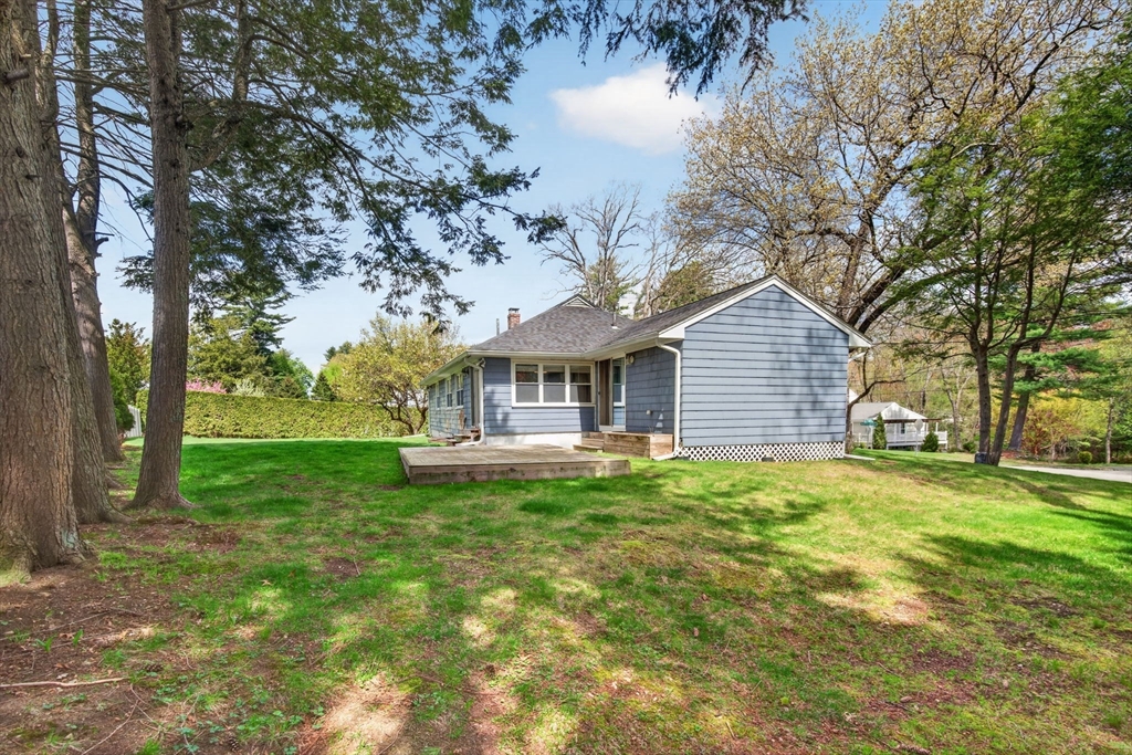 34 Homestead Rd, Lynnfield, MA Photo #31