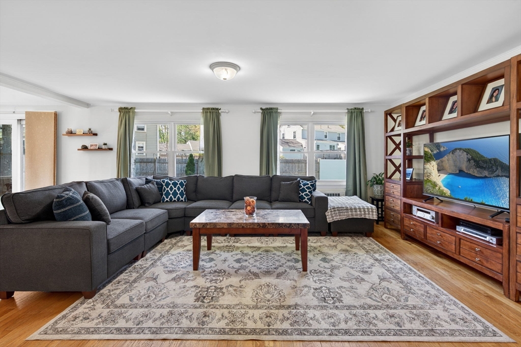 34 Homestead Rd, Lynnfield, MA Photo #7