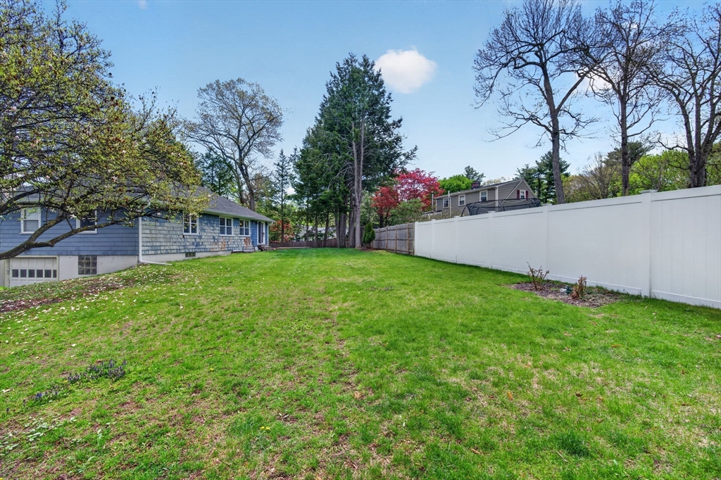 34 Homestead Rd, Lynnfield, MA Photo #32