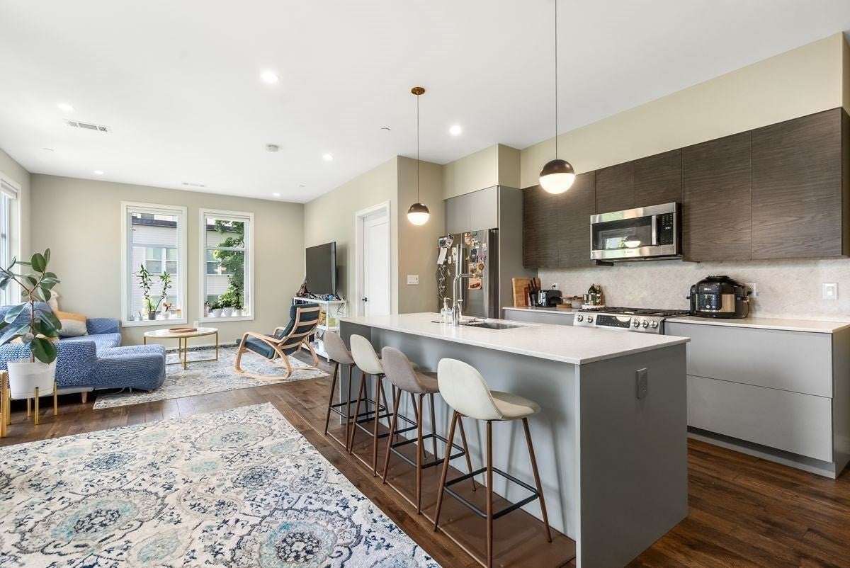 45 Burnett St #203, Boston, MA, 45 Burnett St #203, Boston, MA Photo #2