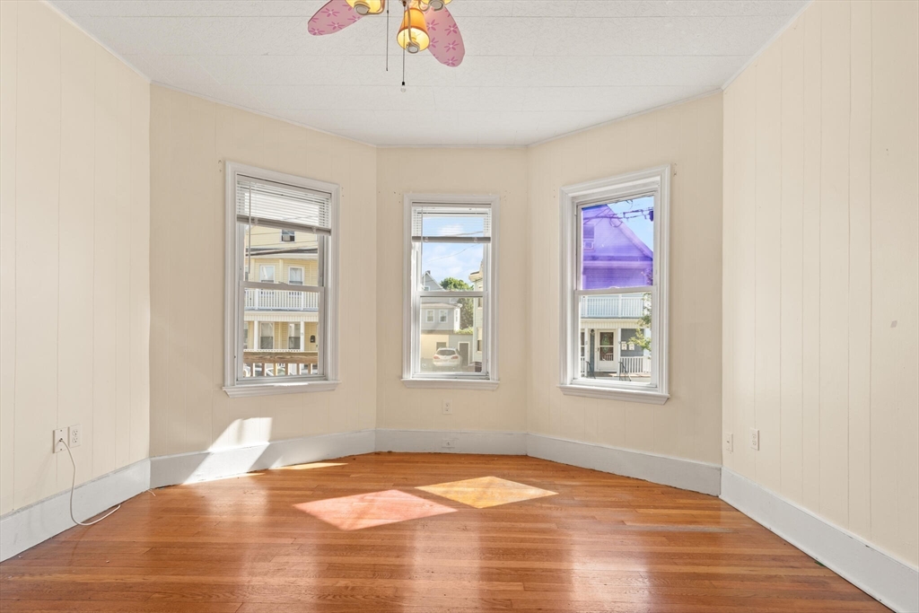 12 Porter St