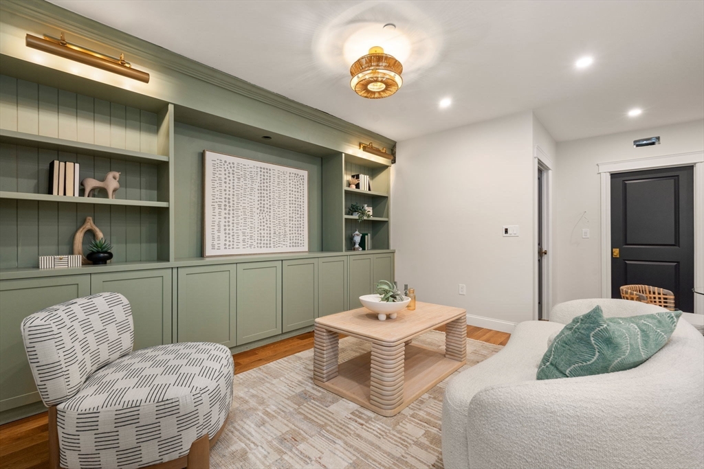 27 Mystic Street PH