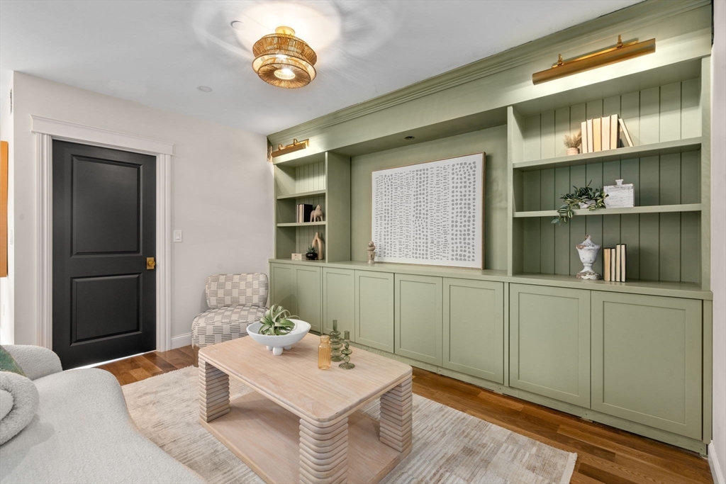 27 Mystic Street PH