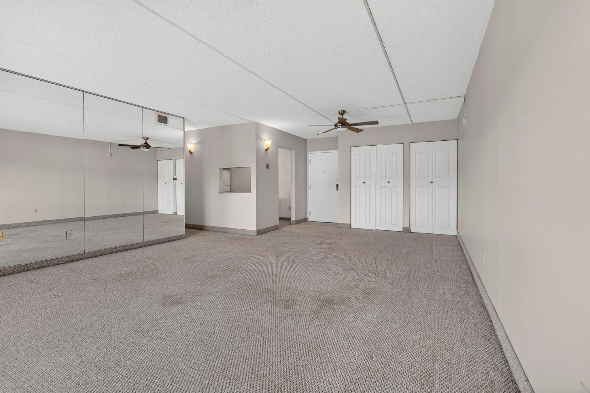 159 Main St 52A