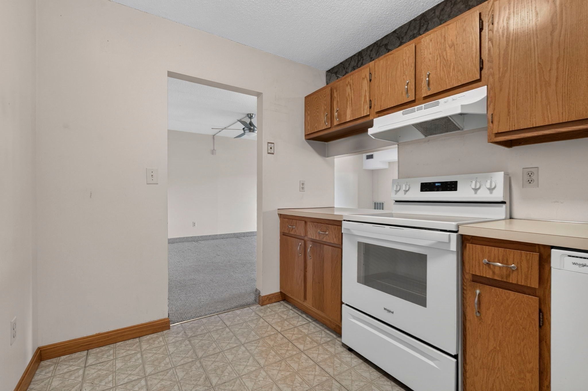 159 Main St 52A