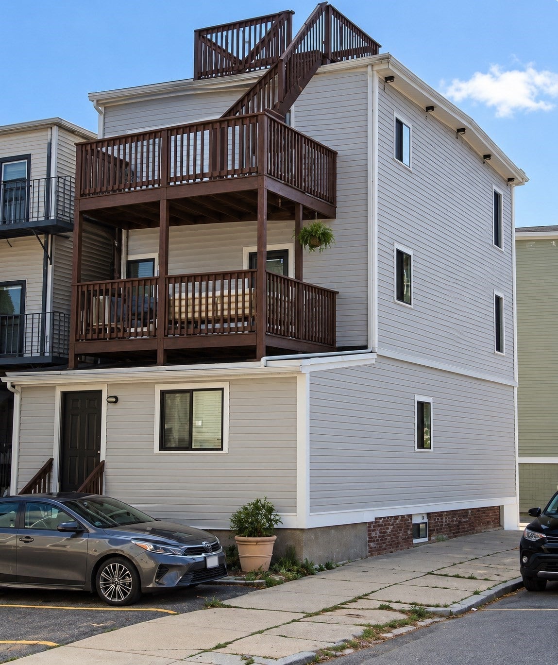 40 Jeffries St, Boston, MA Photo #2