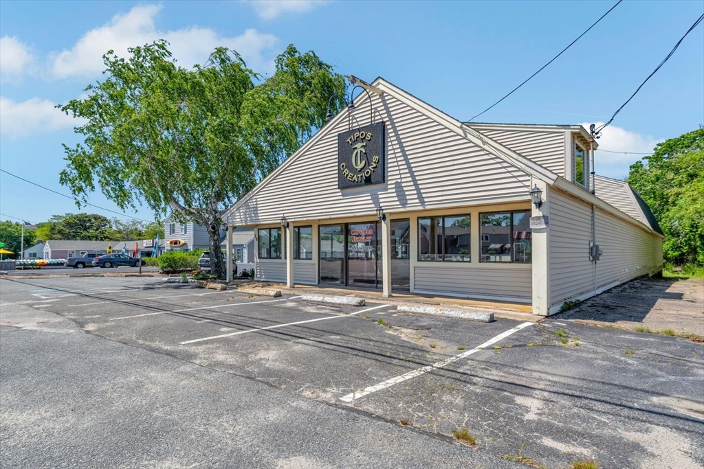28 Main St