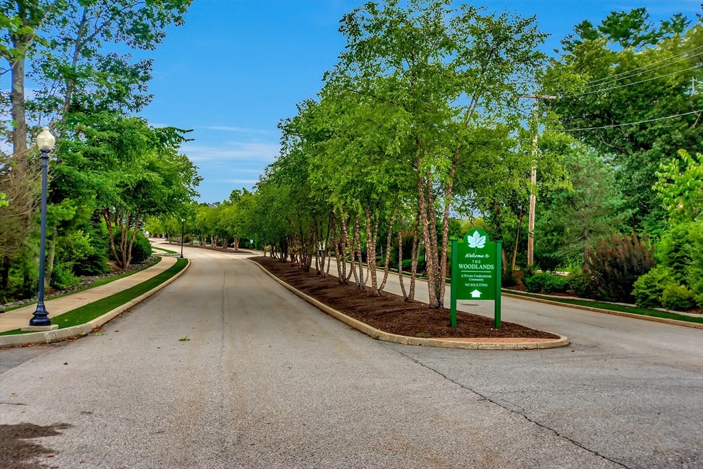 308 Sprucewood Ln 308