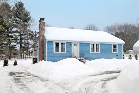 Photo of 389 Concord Road, Bedford, MA 01730 (MLS # 73472397)