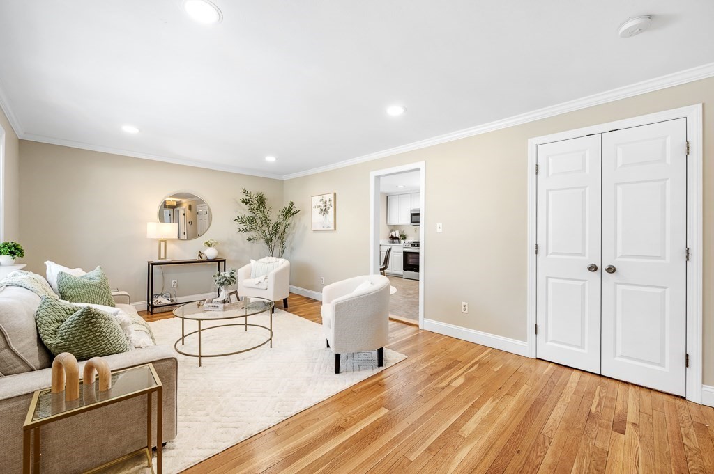 49 Flynn Avenue