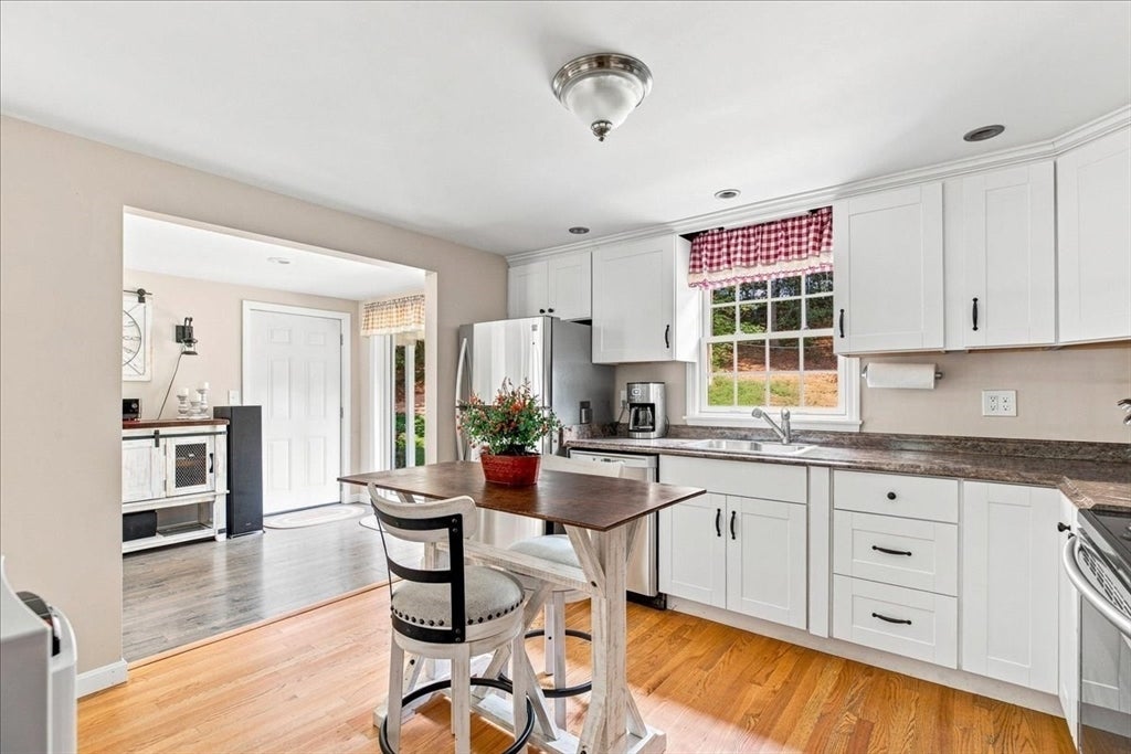 259 Water St, Hanover, MA Photo #6