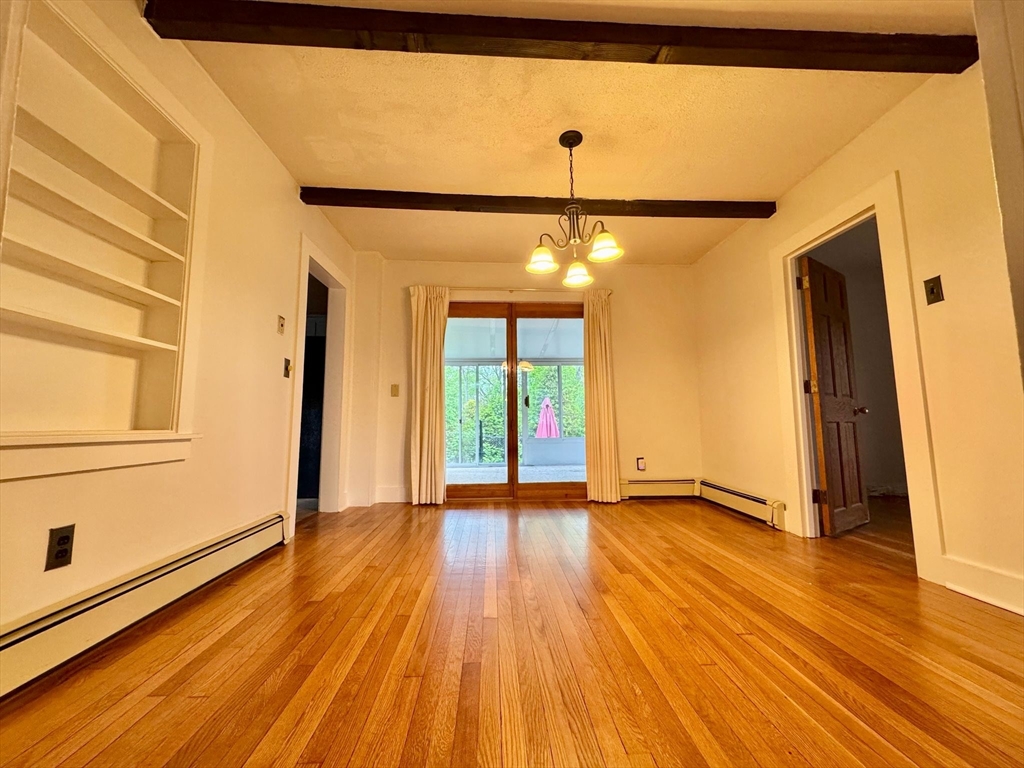 Hopkinton, Massachusetts 01748, United States, 2 Bedrooms Bedrooms, ,1 BathroomBathrooms,Residential,Pending,142686