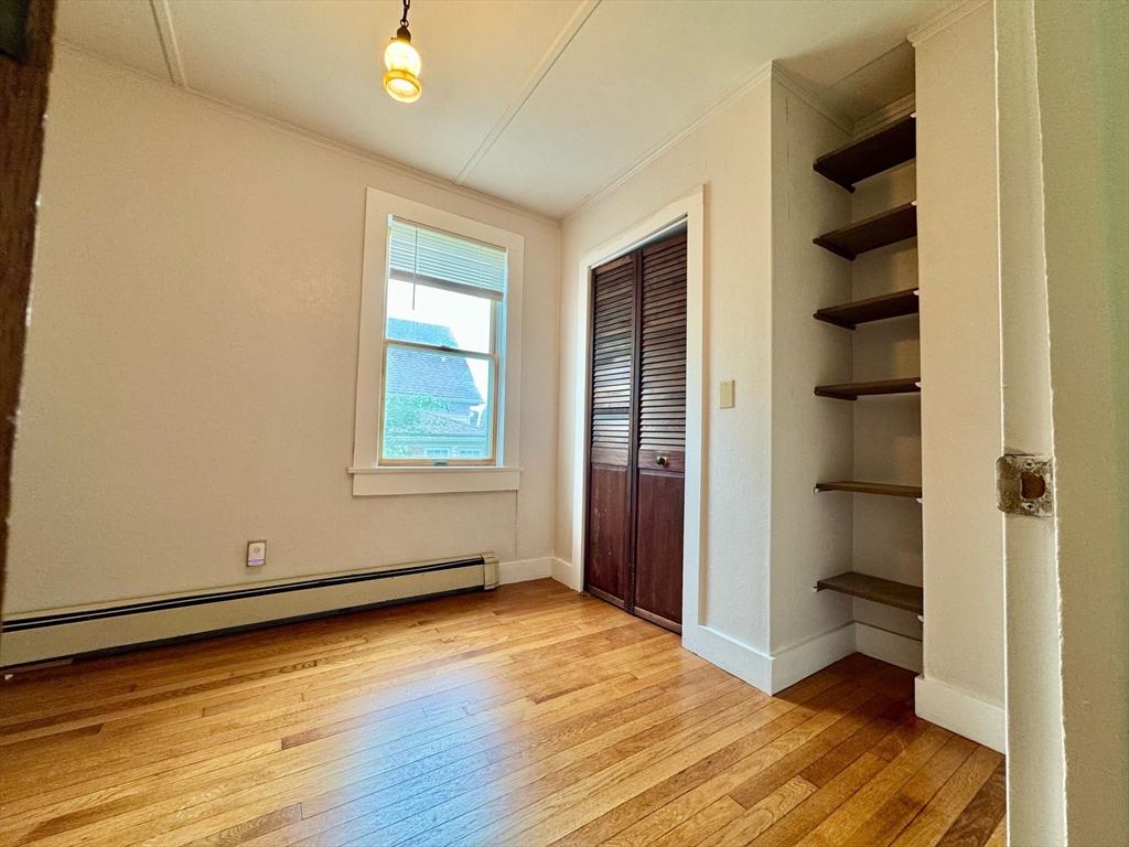 Hopkinton, Massachusetts 01748, United States, 2 Bedrooms Bedrooms, ,1 BathroomBathrooms,Residential,Pending,142686