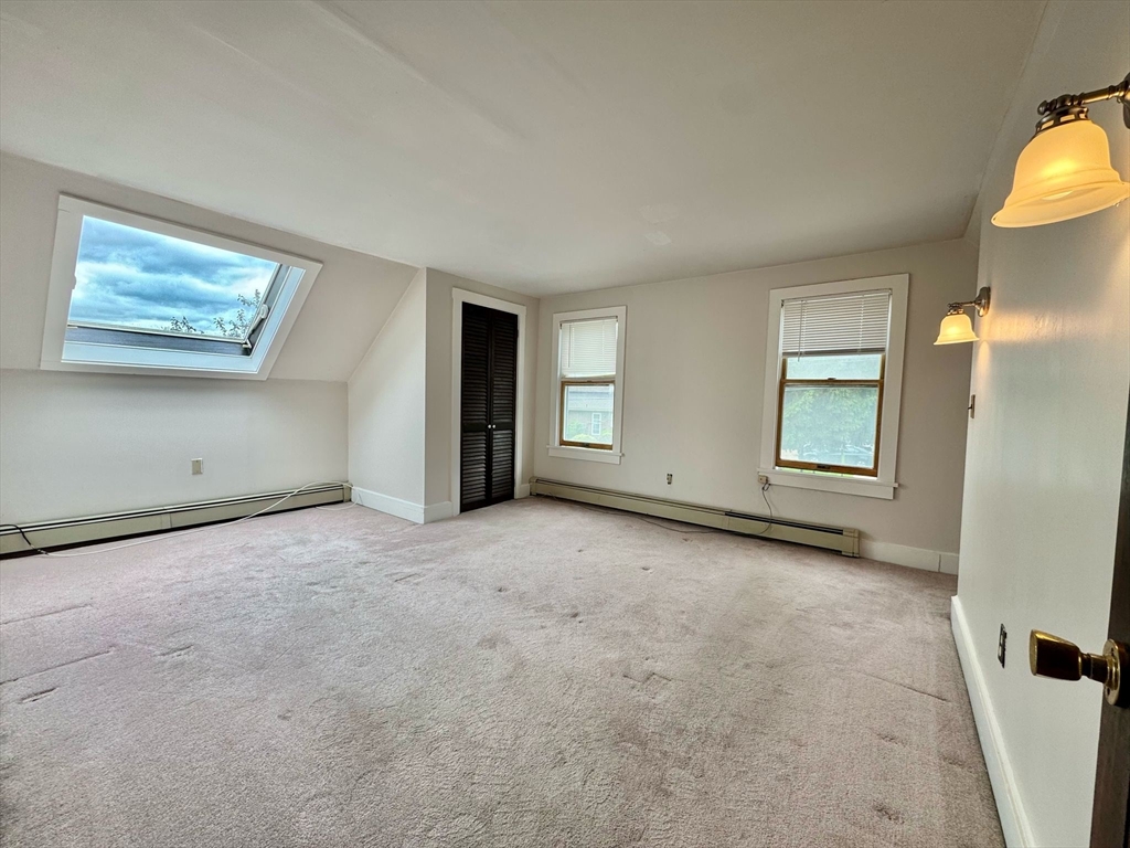 Hopkinton, Massachusetts 01748, United States, 2 Bedrooms Bedrooms, ,1 BathroomBathrooms,Residential,Pending,142686