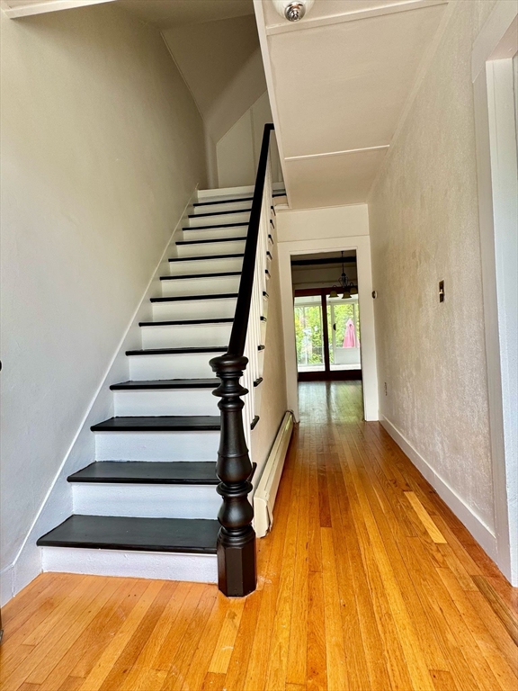 Hopkinton, Massachusetts 01748, United States, 2 Bedrooms Bedrooms, ,1 BathroomBathrooms,Residential,Pending,142686