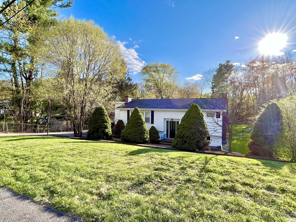 4 Richardson Rd