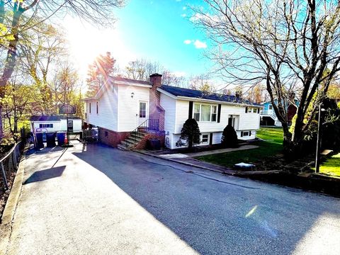 Photo of 4 Richardson Rd, Hudson, MA 01749 (MLS # 73510102)
