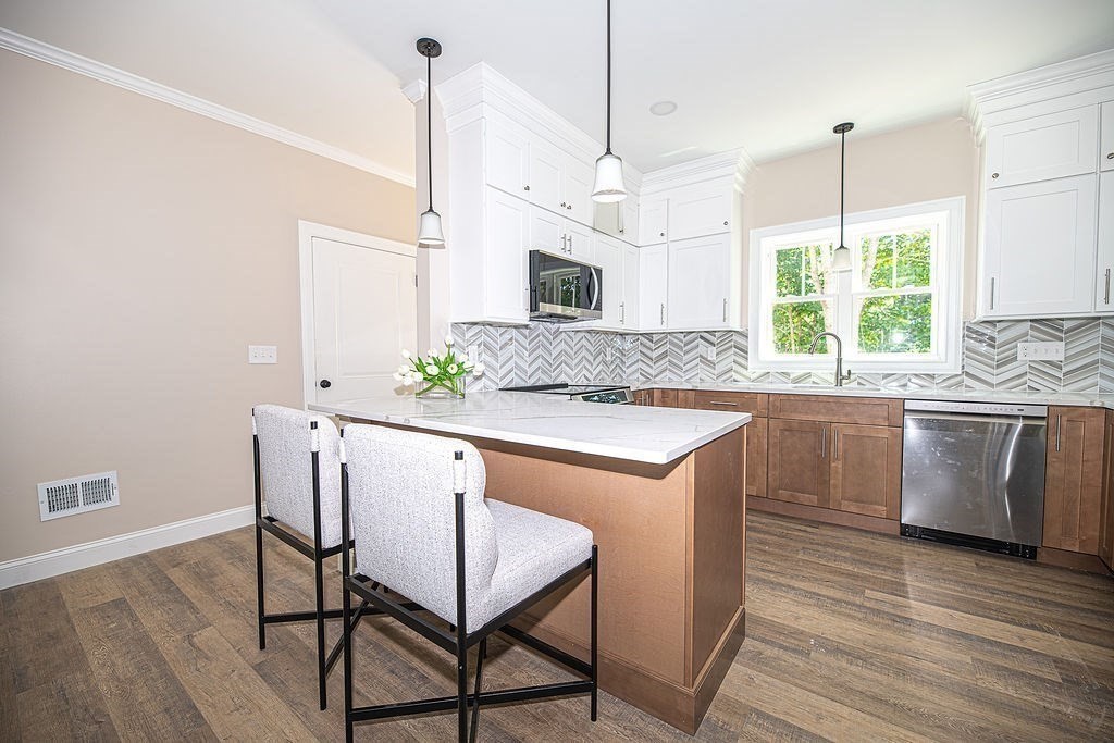 22 Meadowview Lane A